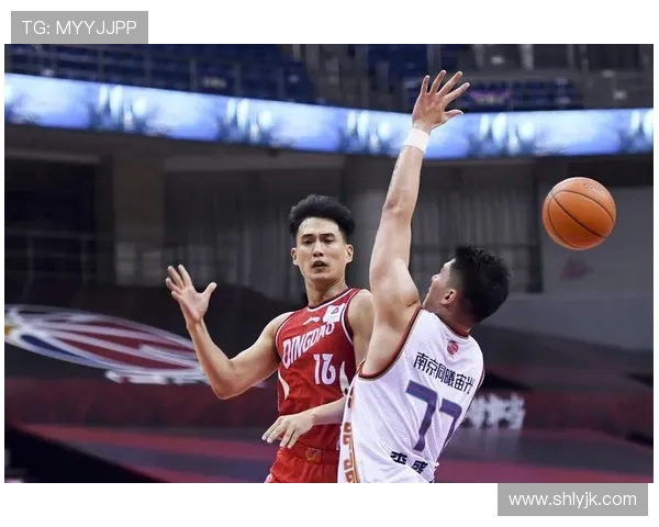 南京篮球队防守策略全解析深度剖析球队战术与执行力 南京篮球队防守策略全解析深度剖析球队战术与执行力