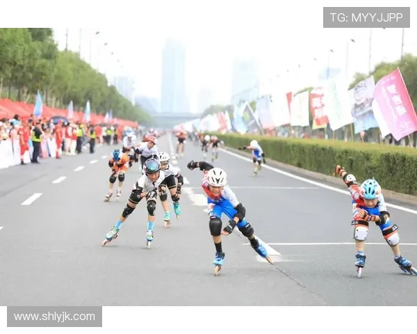 西安滑板队勇闯马拉松大满贯的奋斗与荣耀之路