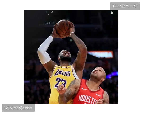 2002年湖人对火箭经典对决回顾与分析篮球历史上的精彩瞬间