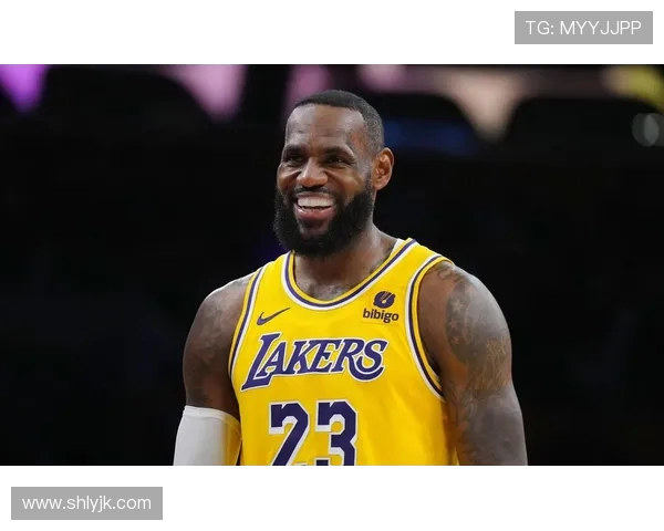 2009年詹姆斯对阵灰熊的精彩对决回顾与分析